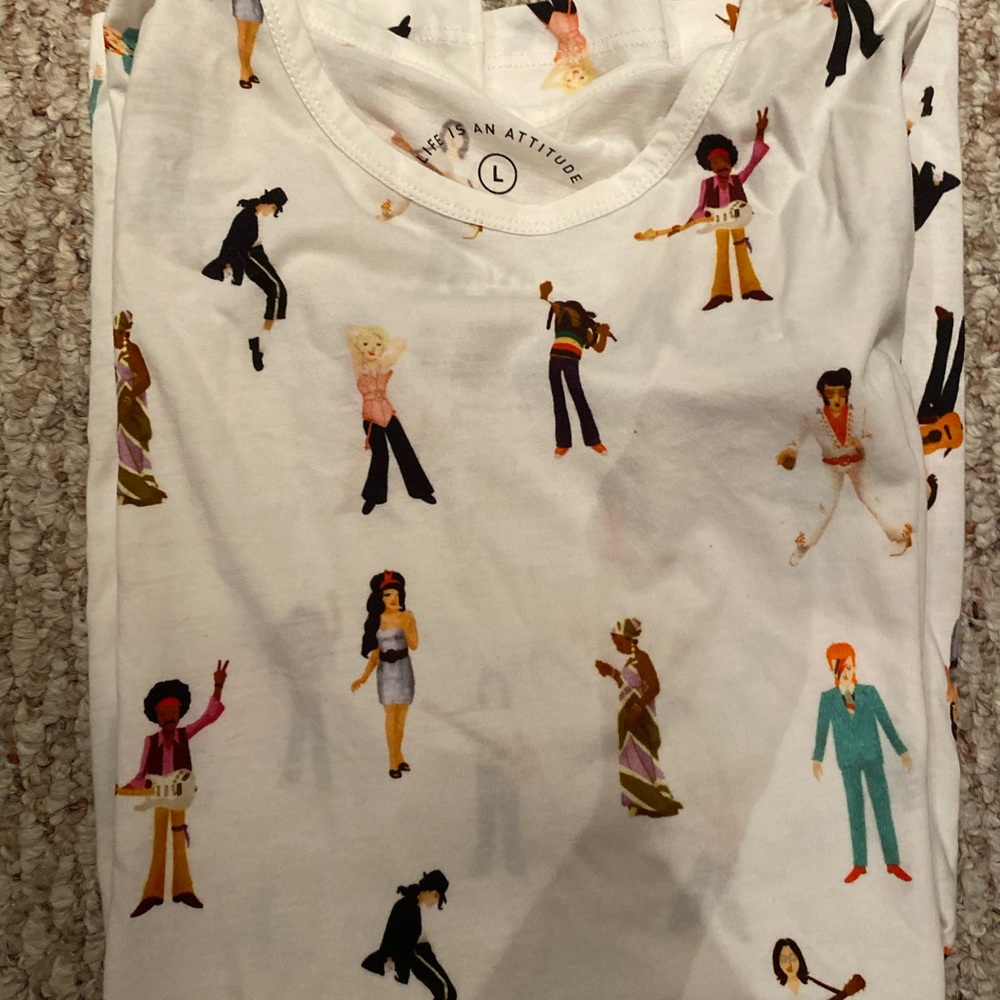 Famous Singer Graphic T-Shirt - Gem